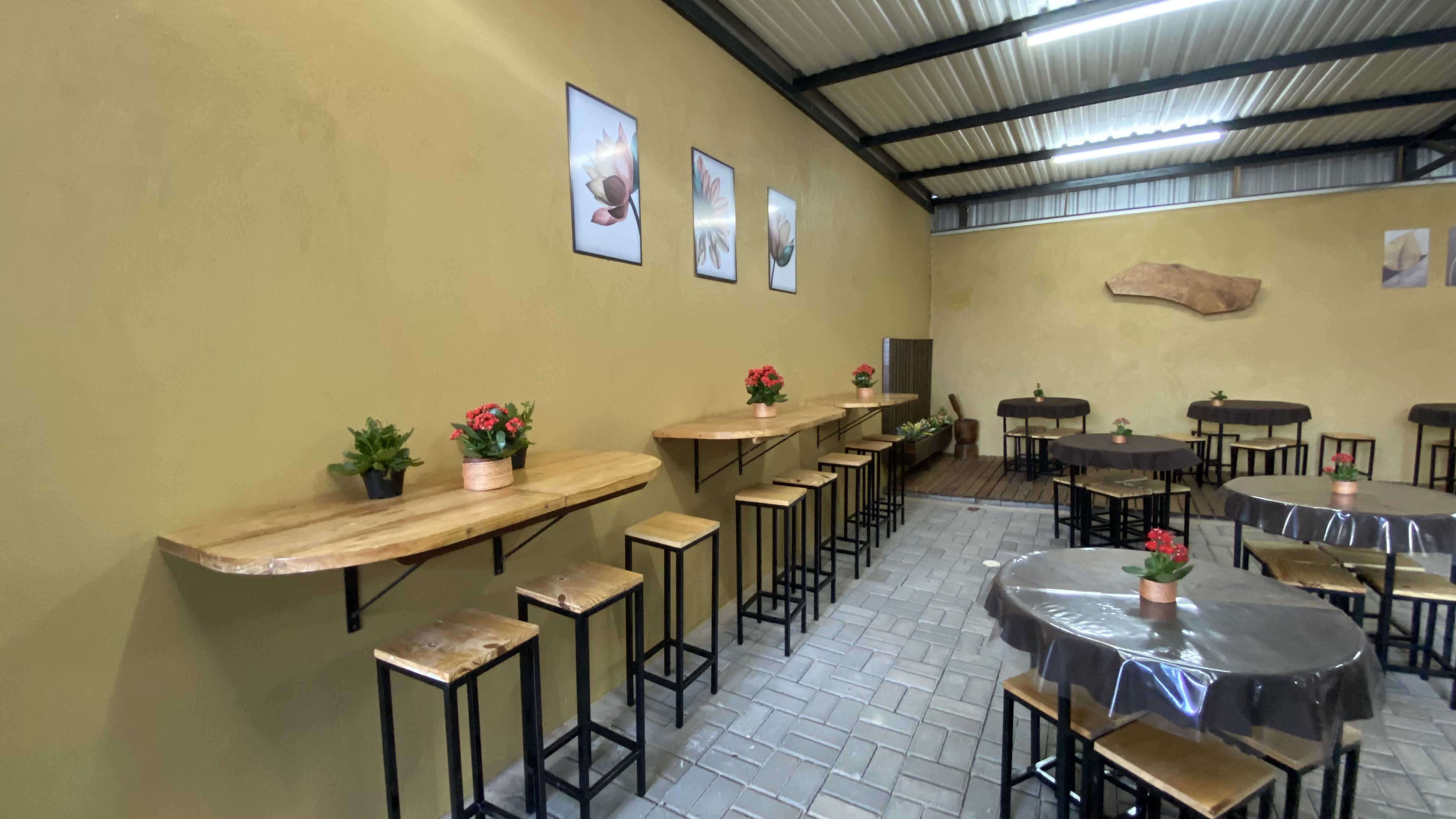 Bistro em nova tebas